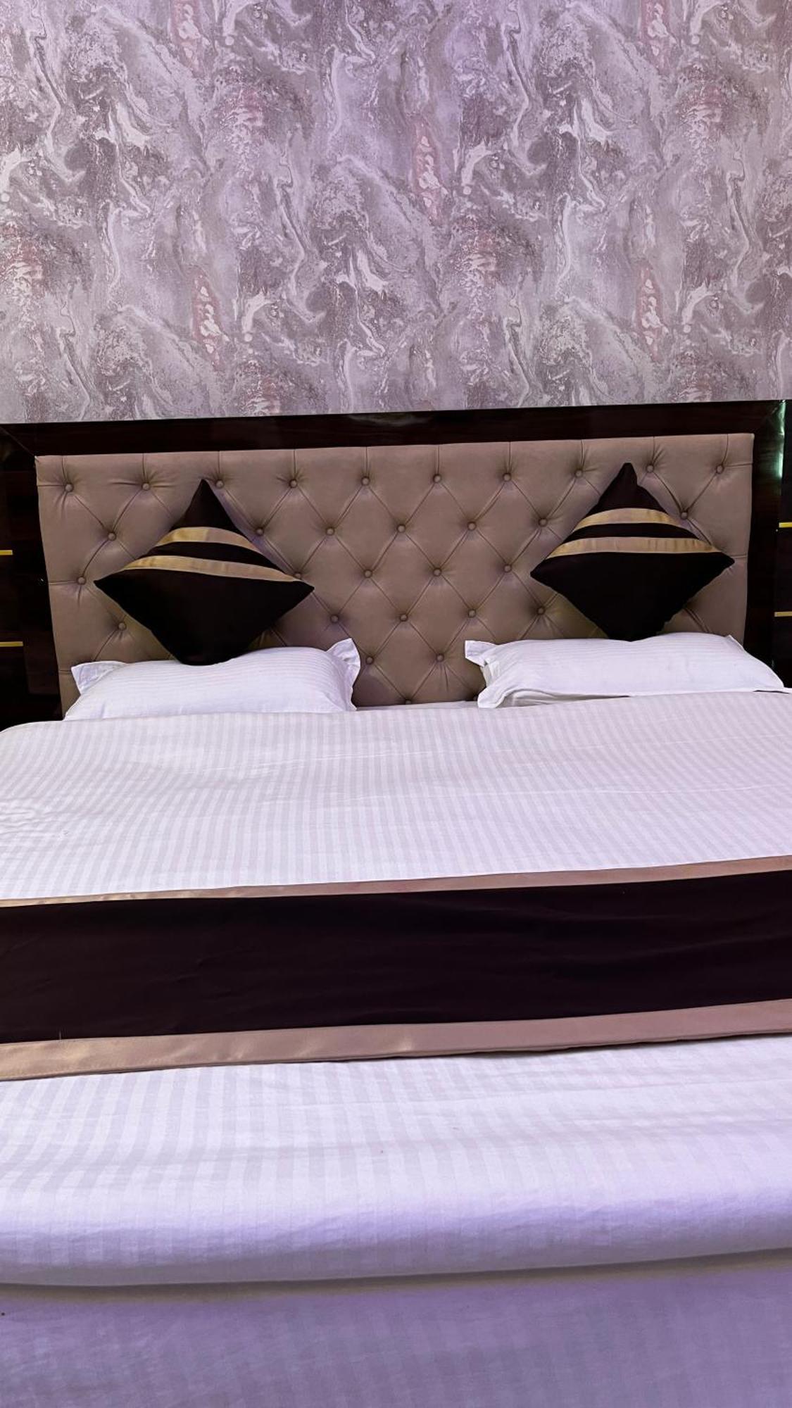 Mangalam Grand Hotel Lucknow Eksteriør billede